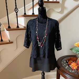 Bobeau .. SzM .. Black Lace Overlay Ladies Top